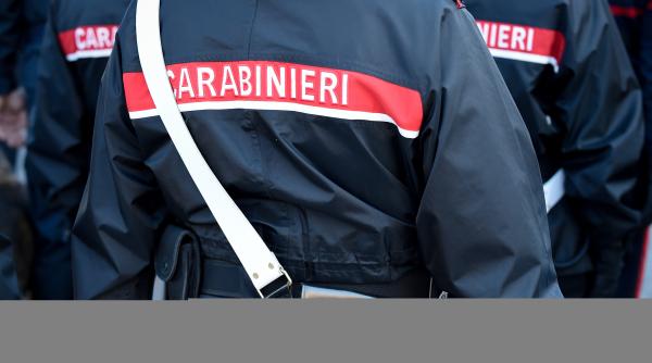 dupa scandalul cu firma tod s inca 13 case de moda de lux sunt anchetate carabinierii au descins la prada gucci versace si d g