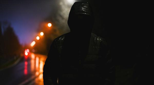 un barbat a folosit chatgpt drept terapeut in timp ce hartuia 11 femei chatbot ul i a incurajat comportamentul