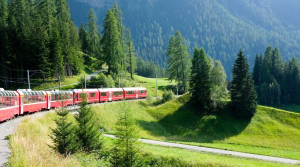 un tren va strabate europa conectand mai multe tari si orase renumite noua ruta va fi inaugurata in 2026