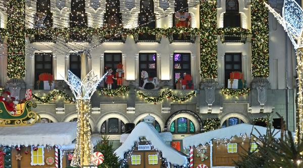 craiova orasul surpriza de pe harta targurilor de craciun din europa in 2025 ce spun vizitatorii straini vs turistii romani