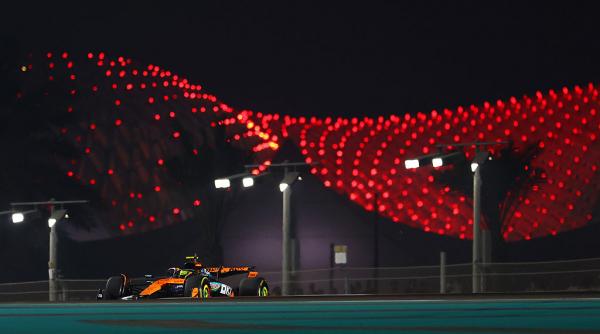 Formula 1: De ce Marele Premiu din Abu Dhabi este un final excelent de sezon. Retrageri emoţionante, ţinute şi momente de neuitat