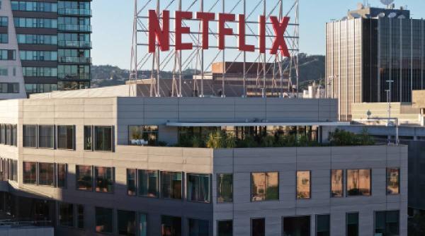 Analiză CNN: Trump este factorul care poate deturna cel mai mare acord de la Hollywood, dintre Netflix și Warner Bros