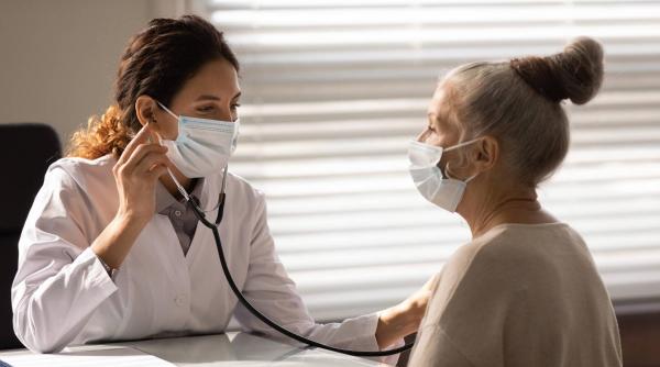De ce nu funcționează antibioticul în răceală. Mare atenţie la aceste simptome care ar trebui să ne trimită de urgenţă la medic