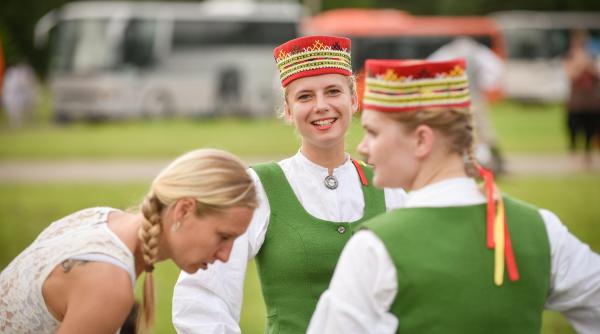 Țara din Europa care duce lipsă de bărbați iar femeile au ajuns să închirieze soți cu ora