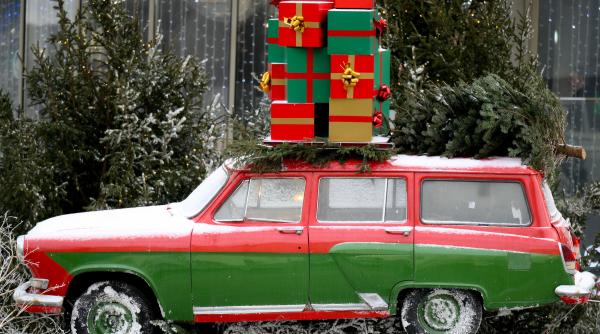 e o solutie sa gasesti cadoul perfect cu ai o femeie a incercat asta cand a luat un cadou pentru un var despre care nu stia nimic