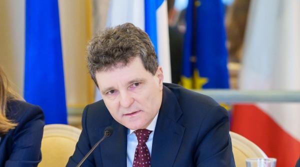 Nicusor Dan îi transmite lui Ilie Bolojan, de la Paris, să nu o demită pe ministra Diana Buzoianu, așa cum a cerut PSD