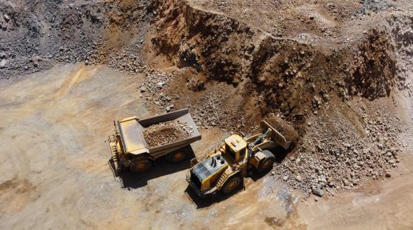 o fabrica din romania va prelucra pamanturi rare pentru americani investitia este destinata industriei aerospatiale si militare