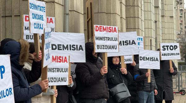 Criză de apă ignorată de autorități: PUSL continuă protestele și cere demiterea ministrei Mediului