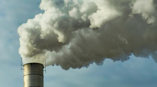 Comisia Europeană solicită României să reducă emisiile de poluanţi atmosferici. Țara noastră ar trebui să ia măsuri în maxim două luni