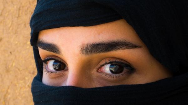 o femeie a scapat de executie in iran dupa ce a platit bani pentru sange ce inseamna qisas si diya si de ce se practica si acum