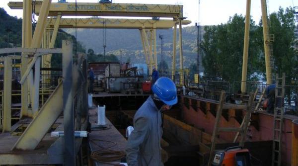 o nava fluviala in valoare de 4 12 milioane de euro va fi construita la santierul naval orsova trebuie sa fie gata intr un an