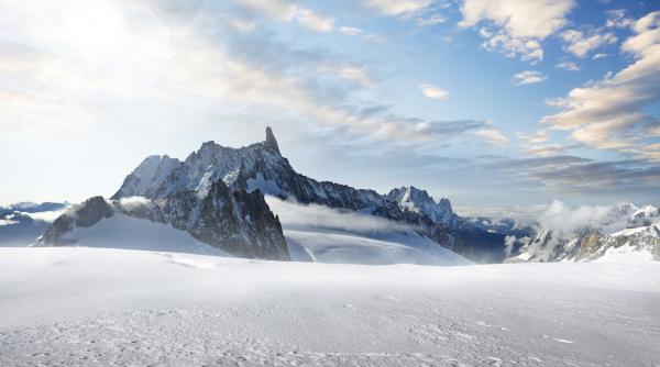 scandal in italia dupa ce autoritatile au decis sa aduca zapada cu elicopterul pentru ca partiile de schi sa fie gata pentru turisti