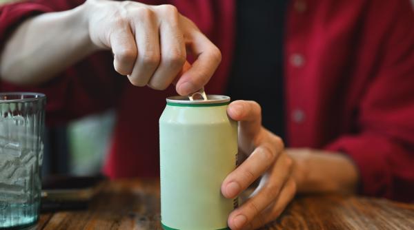 un barbat a baut opt bauturi energizante pe zi si a ajuns la spital cu o forma rara de accident vascular cerebral