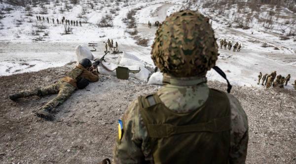 daca vorbim despre un compromis atunci sa fie unul corect de ce vrea rusia donbasul si de ce ucraina refuza sa l cedeze