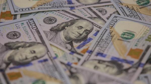 miliardarul care a profitat de criza dezvaluie cum si a construit imperiul cand intru intr o incapere folosesc cele doua c uri