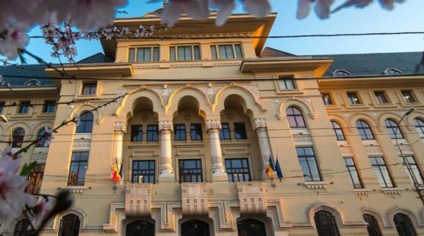 Noile taxe şi impozite în Bucureşti. Cresc impozitele pentru case şi terenuri. Ce reduceri primesc cei care au maşini hibride