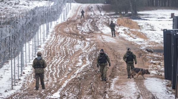tunel folosit pentru traficul ilegal de migranti descoperit la granita dintre polonia si belarus