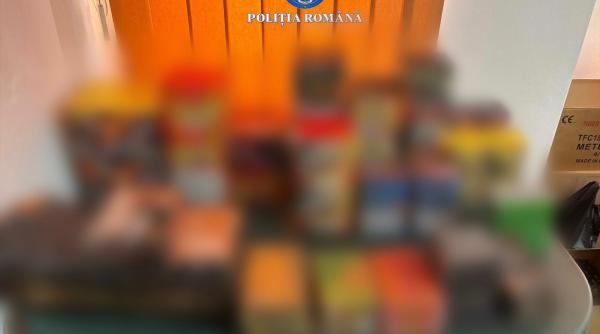 un barbat din dambovita avea in casa o tona de petarde si baterii de artificii materialele pirotehnice au fost gasite la perchezitii