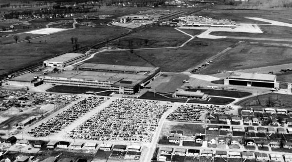 aeroport abandonat transformat intr un oras sustenabil de 30 de miliarde de dolari pista va fi parc iar vechile hangare magazine