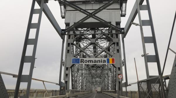Circulația pe Podul Prieteniei Giurgiu-Ruse va fi permisă în ambele sensuri, în perioada sărbătorilor de iarnă
