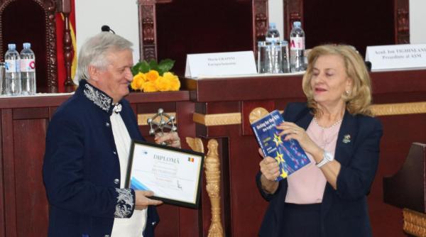  20 de ani de umanism pragmatic. Maria Grapini, o voce a Demnității, Onoarei și Curajului în Europa