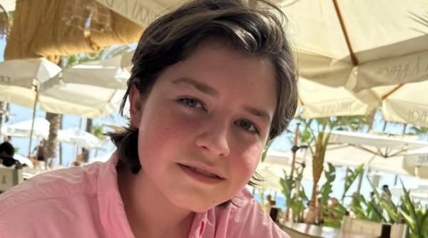 Adolescent belgian finalizează doctoratul în fizică cuantică la 15 ani