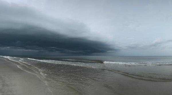 mae a emis o atentionare de calatorie pentru romanii care merg in spania cod rosu de ploi in zonele de litoral din valencia