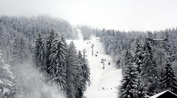 Au fost pornite tunurile de zăpadă în Poiana Brașov. Care sunt pârtiile care se pregătesc pentru sezonul de schi