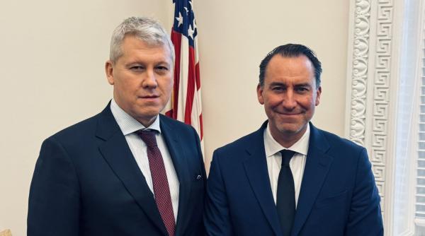 Cătălin Predoiu s-a întâlnit, la Casa Albă, cu consilierul lui Donald Trump