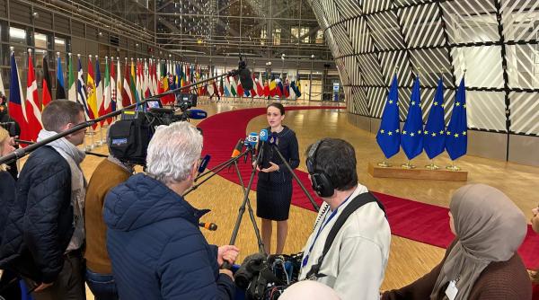 Oana Ţoiu a cerut, la Bruxelles, avansarea urgentă a negocierilor de aderare la UE pentru Moldova şi Ucraina