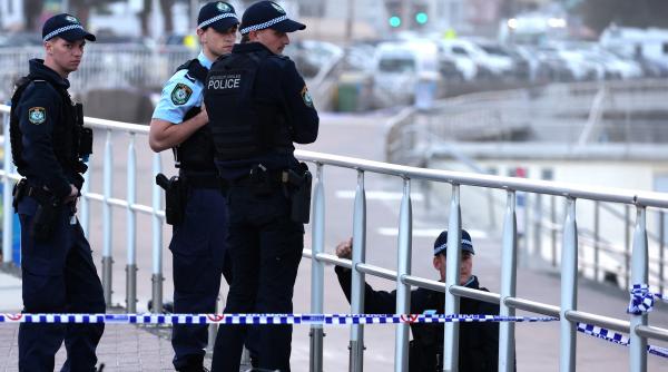 Autorii atacului din Sydney s-au aflat toată luna noiembrie în Filipine, unul cu paşaport indian, celălalt cu australian
