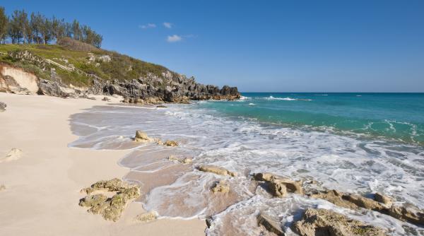 seismologii au descoperit de ce insulele bermude par sa pluteasca o umflatura oceanica in inima ultimului supercontinent