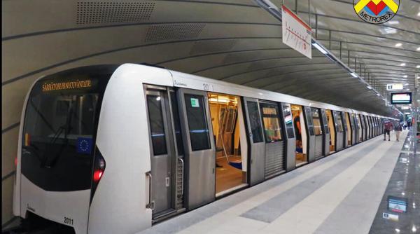  Metrorex pune în circulație metroul lui Moș Crăciun: „Magia sărbătorilor poate fi întâlnită și în drumurile de zi cu zi”