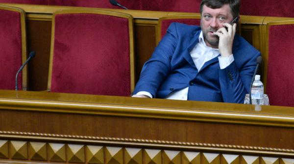 partidul lui zelenski si a schimbat conducerea dupa presiunile facute de trump noi speculatii despre alegeri la kiev