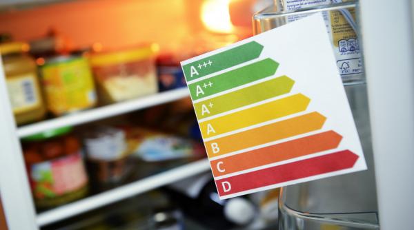 UE extinde taxa pe carbon: Frigiderele, mașinile de spălat și piesele auto intră pe lista de la Bruxelles