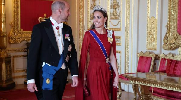 william si kate au facut publica felicitarea lor de craciun care surprinde un moment special alaturi de cei trei copii