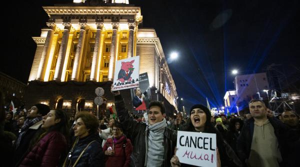 Ce urmează în Bulgaria după demisia guvernului: Generația Z continuă protestele, iar partidele pregătesc terenul pentru anticipate