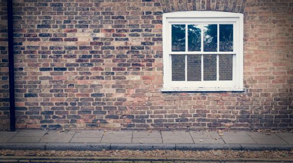 au cumparat o casa veche de peste 100 de ani plina de farmec nu se asteptau sa se confrunte cu un adevarat cosmar