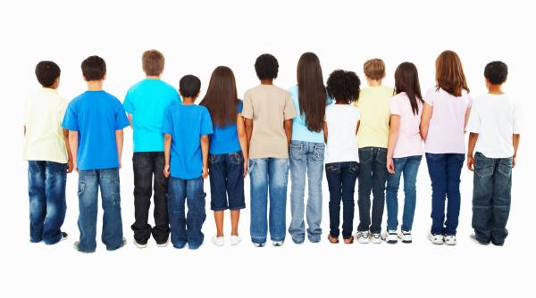 un miliardar chinez este tatal a sute de copii in sua prin mame surogat vrea sa si creeze propria dinastie