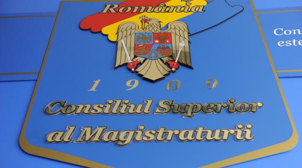 Fostul judecător Toni Neacşu: "Preşedintele nu poate face referendum în Justiţie şi nu poate demite CSM"