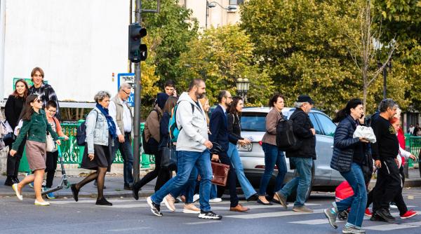 Sondaj. Cum arată România la final de 2025: neîncredere, pesimism şi presiune economică, iar mulți români cred că va fi tot mai rău