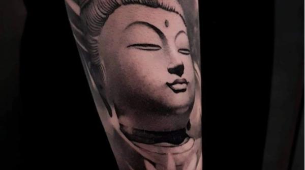 tatuajele si piercingurile in stilul urban expresie personala nu simplu trend