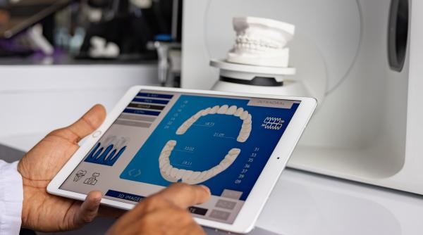 colegiul medicilor stomatologi cere includerea asistentei medicale stomatologice in ordonanta trenulet