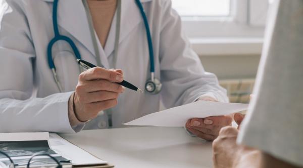 Dispar rețetele și biletele de trimitere de la medicul de familie. Documentele medicale devin complet digitale