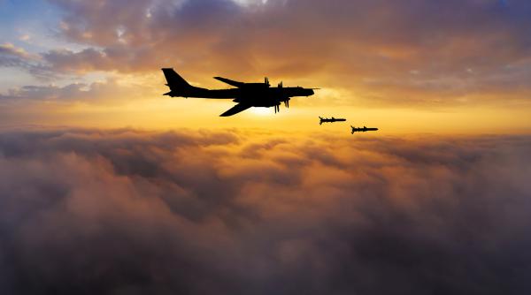 Bombardiere ruse au efectuat un zbor planificat în nordul Peninsulei Scandinave, anunţă Moscova