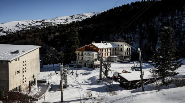 „Stațiunile-fantomă” de schi din Alpi. De ce rămân abandonate sute de pârtii și ce se întâmplă cu ele