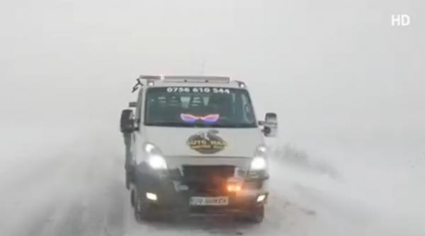 circulatia a fost inchisa pe mai multe drumuri din tara din cauza ninsorilor puternice si a vizibilitatii reduse