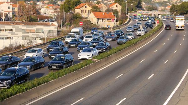 Depăşirea limitei de viteză de peste 50 de kilometri pe oră a devenit infracţiune, într-o țară din UE: Șoferii pot ajunge la închisoare