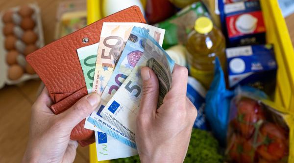 Topul prețurilor în Europa. Cât costă același coș cu alimente de bază în România și alte 11 țări: „Rezultatele sunt surprinzătoare”