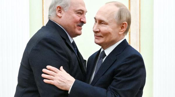  Lukașenko spune că l-a avertizat pe Putin despre o tentativă de asasinat la summitul BRICS din Africa de Sud